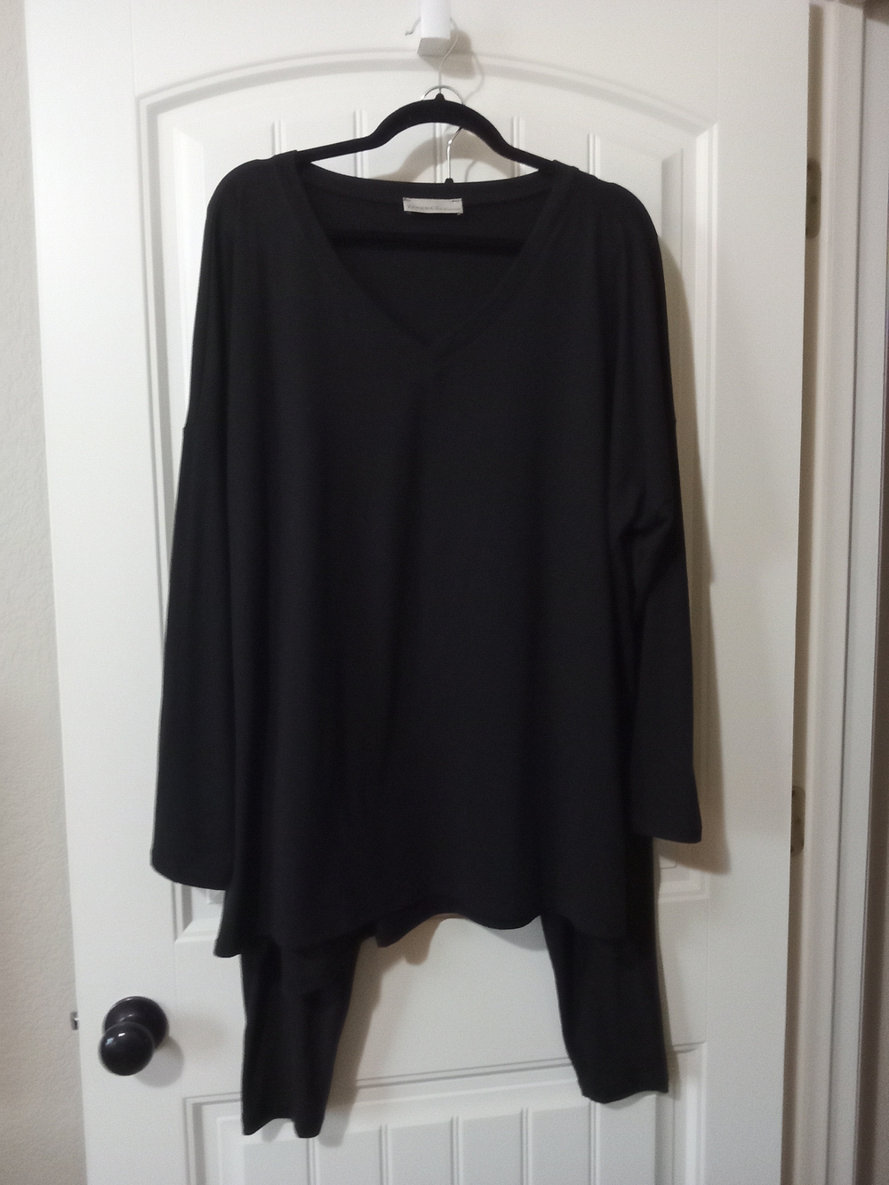 Zenana Black V-Neck Long Sleeve High Low Tunic & Legging Set Sz 2XL